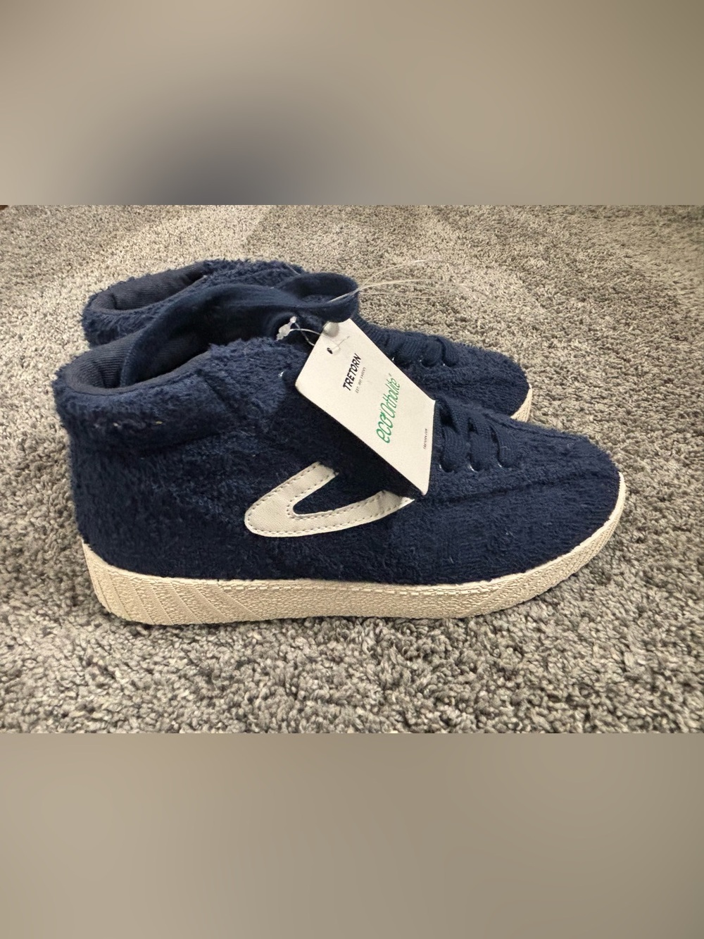NWT Tretorn Andre 3000 hi top sneakers. Sz7